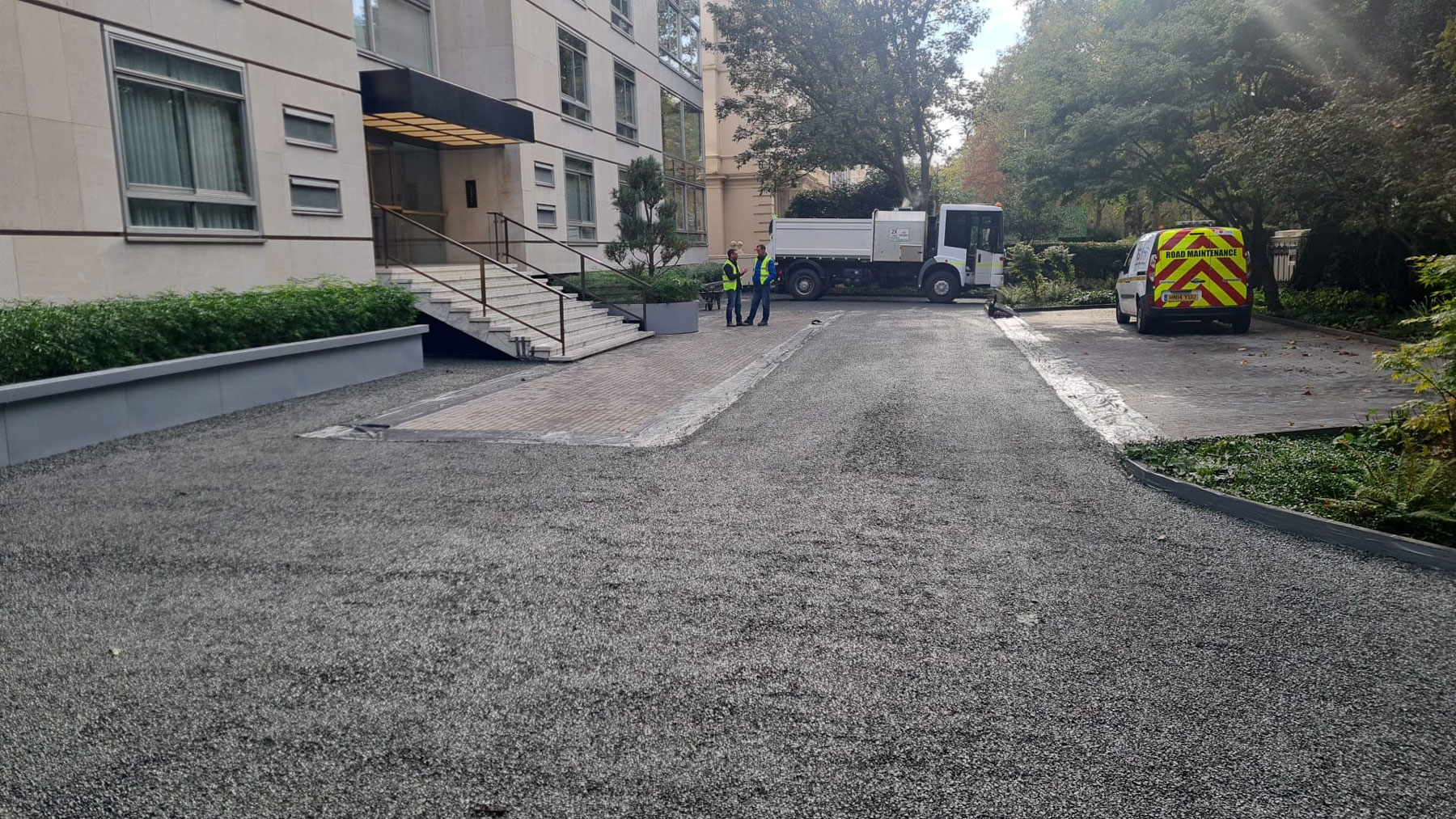 Kensington Palace Gardens Resurfacing 4