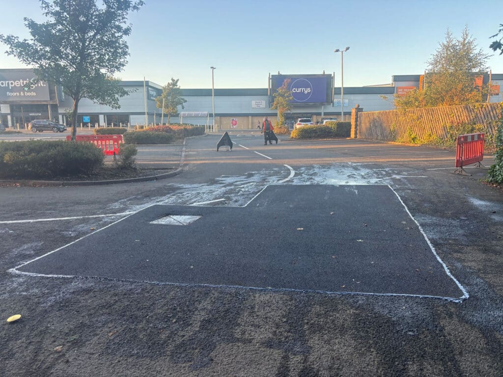 Pot Hole Glasgow Retail Park 2